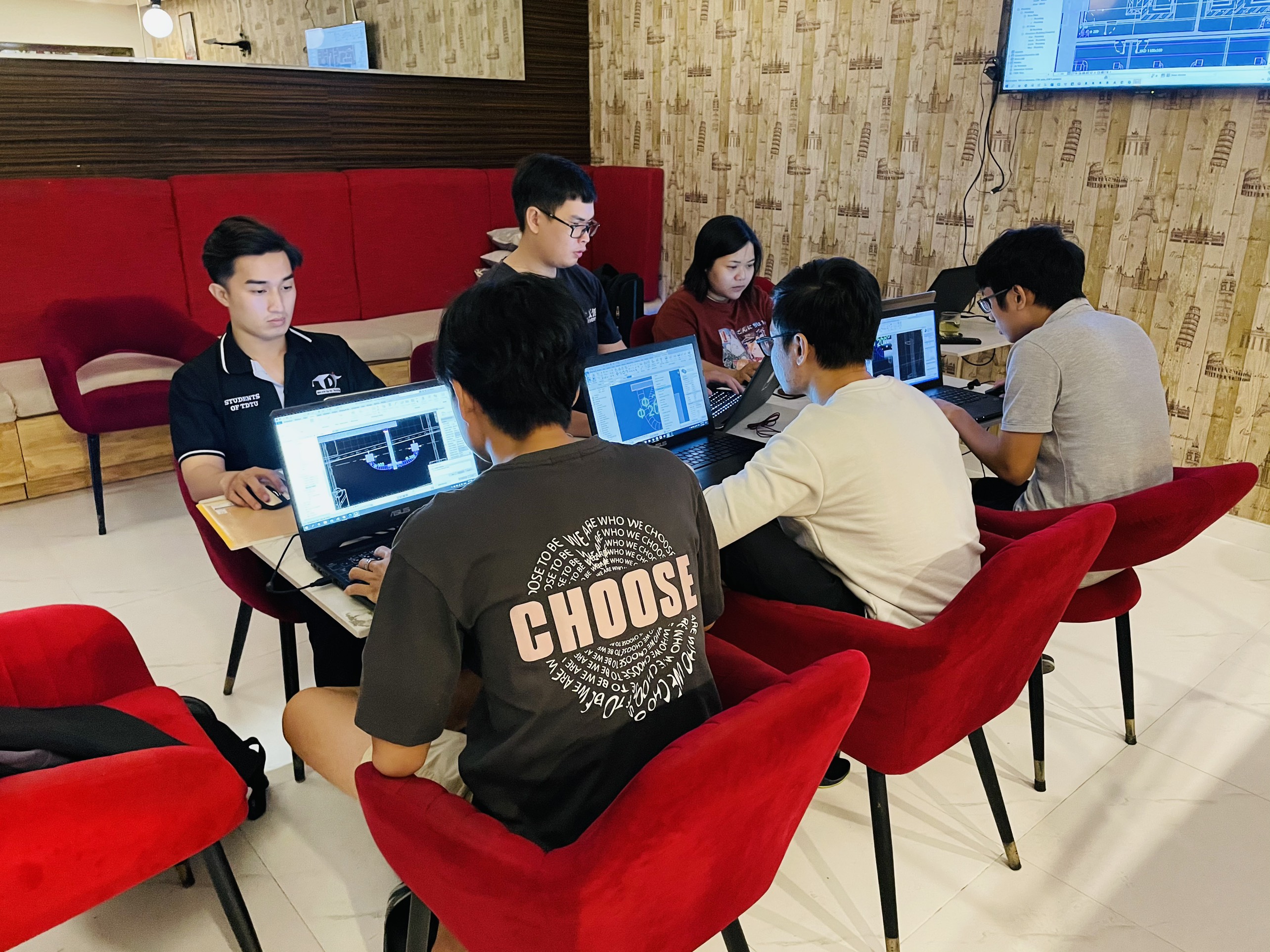 Sinh viên TDTU học Revit MEPF tại RevitTech